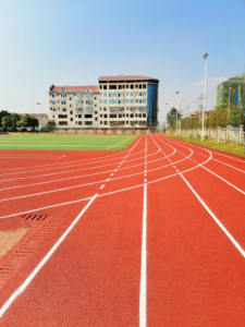 INOLP Seamless Air Permeable Sports Flooring Ignífugo Resistente a la decoloración Certificaciones internacionales para la variedad de deportes de pista - Product Image 6