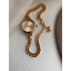 Montre de luxe légère de style vintage français, cadran circulaire doré exquis, bracelet élégant et tendance pour femmes - Product Image 4