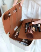 Sac à maquillage en cuir PU imperméable de qualité supérieure, trousse à cosmétiques avec porte-pinceaux et séparateur pour les voyages, usage quotidien pour femmes