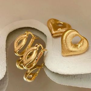 Pendientes Xinfly de Oro de 18K con Forma de Corazón, Acabado Cepillado, Oro Au750 Genuino, Desmontables, Multiusos, para el Uso Diario de Mujeres, Ideales para Regalo - Product Image 5