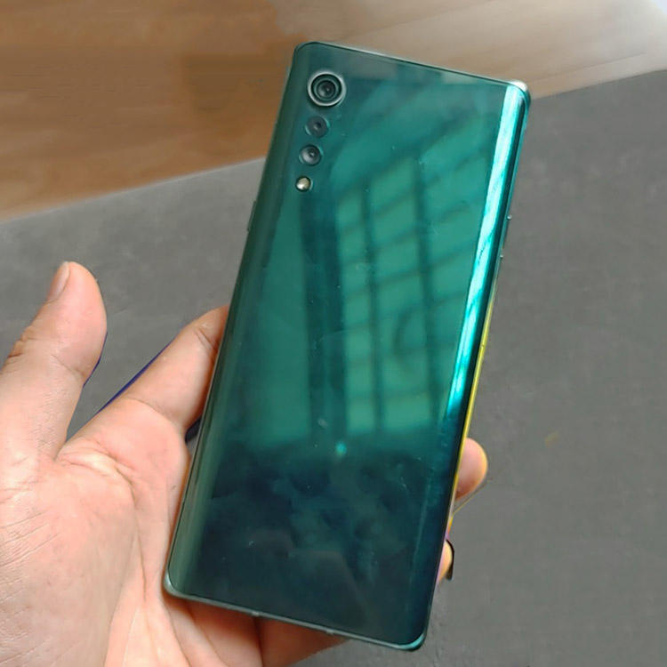 สีเขียว