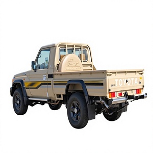 Land Cruiser LC79 Pickup 2022 4.2L 4x4 Diesel Cabina Singola 6 Posti Ruote R18 Aria Condizionata Manuale Guida a Sinistra - Product Image 1