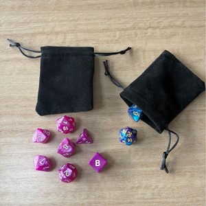 Dados Poliédricos (7 Piezas) con Esquinas Redondeadas, Diseño de Mito, Patrón de Mármol, Colores Transparentes Surtidos, Incluye Todos los Dados Estándar - Product Image 2