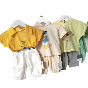 All'ingrosso misto per bambini indossano <span class=keywords><strong>abbigliamento</strong></span> <span class=keywords><strong>di</strong></span> <span class=keywords><strong>marca</strong></span> <span class=keywords><strong>di</strong></span> vendita calda per ragazzi ragazze balle <span class=keywords><strong>di</strong></span> <span class=keywords><strong>abbigliamento</strong></span> per bambini camicia corta diretta Stock fornitori - Product Image 4