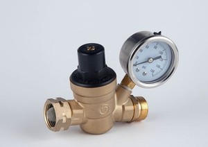Régulateur de pression d'<span class=keywords><strong>eau</strong></span> en laiton <span class=keywords><strong>avec</strong></span> manomètre - Product Image 4