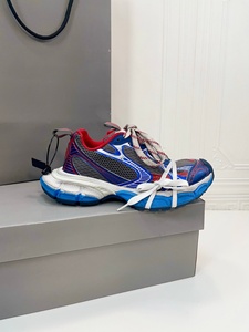 รองเท้าดีไซน์หรูหราสไตล์เรโทร ผลิตจากผ้าตาข่ายระบายอากาศได้ดี ออกแบบเฉพาะตัว แบรนด์ดัง รองเท้ากีฬา แฟชั่นทันสมัย - Product Image 3