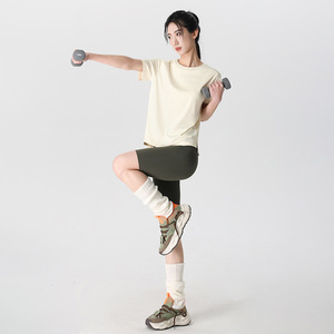 T-shirt de sport à col rond pour femme, séchage rapide, protection solaire UPF200+, haut de yoga pour l'extérieur - Product Image 4