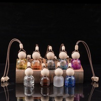 2025 nouvelle haute qualité 8ml ronde petite voiture diffuseur de parfum bouteille marron bleu jaune violet couleur voiture bouteille suspendue