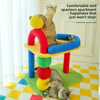 Arbre à chat double niveau en peluche couleur Dopamine avec poteau à gratter et boule en sisal