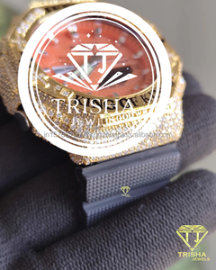 Reloj de Estilo Personalizado Más Vendido con Diamantes Moissanite VVS y Bisel de Plata de Ley con Incrustaciones, Disponible a Precio de Mayoreo - Product Image 5