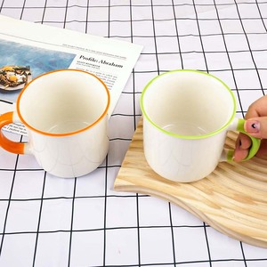 Taza de <span class=keywords><strong>café</strong></span> de cerámica en blanco de sublimación ecológica con logotipo personalizado, Taza de cerámica de 350ml y 11oz con borde de color y Asa - Product Image 5