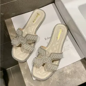 Sandalias planas con diamantes de imitación y perlas para mujer, variedad de zapatos de verano, 2020