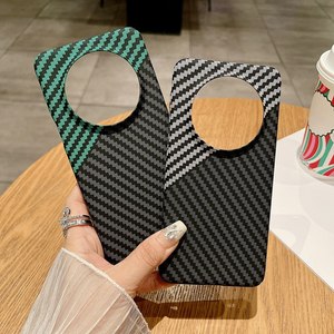 Pour Huawei <span class=keywords><strong>Mate</strong></span> 70 60 50 40 <span class=keywords><strong>30</strong></span> Pro 70 <span class=keywords><strong>RS</strong></span> Ultra Mince De Luxe En Fiber De Carbone Texture PC Dos Dur Lentille protection Téléphone Couverture étui - Product Image 5