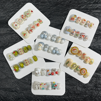 Collection de Noël : Autocollants d'ongles ronds en PMMA faits à la main, style dessin animé mignon, motifs croix et roses, pour filles, amovibles et faciles à poser