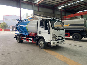 Isuzu 4000 litres camion d'égout sous vide <span class=keywords><strong>fosse</strong></span> <span class=keywords><strong>septique</strong></span> Cesspit Vidtier égout ventouse camion <span class=keywords><strong>tuyau</strong></span> d'égout camion <span class=keywords><strong>de</strong></span> <span class=keywords><strong>Drainage</strong></span> - Product Image 3