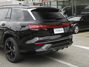 รถเอสยูวี Audi Q6 รุ่น Flying Knight Package เครื่องยนต์ 2.0T Turbo ขับเคลื่อนสี่ล้อ ปลอดภัย เหมาะสำหรับการเดินทางแบบครอบครัว - Product Image 2