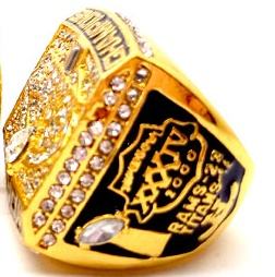 Anillo de Campeonato de los St. Louis Rams de 1999, Chapado en Oro Rosa, Aleación, Venta Directa del Fabricante, Colección de Recuerdos para Fanáticos - Product Image 3