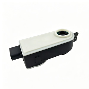 Chevrolet Grille Motor 84460246 048983002 Replacement Part For <b>Radiator</b> System - Product Image 3