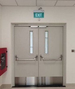Puerta de Seguridad de Acero Más Vendida con Sistema de Cierre Reforzado para Protección Segura del Edificio y Emergencias Disponible para la Venta - Product Image 5