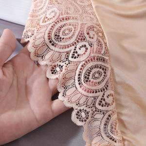 Nieuw Binnen Groothandel Dames Sexy Kanten Panty Hete Dames Dagelijks Bikini Transparant Ondergoed Ademende Doorschijnende Broek - Product Image 3