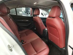 <span class=keywords><strong>Mazda</strong></span> <span class=keywords><strong>3</strong></span> Axela <span class=keywords><strong>2020</strong></span> Usado, 2.0L Automático, Edición Elegante, Blanco, Gasolina, Sedán, Volante a la Izquierda, Neumáticos R18, Cámara Trasera, Interior Oscuro - Product Image 3