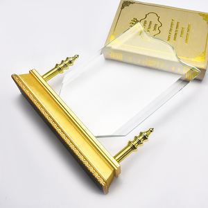 Fabricante profesional Placa Base dorada Trofeo de cristal sólido creativo Premios de vidrio de mano de obra fina - Product Image 3