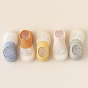 Chaussons d'été 2026 en maille respirante à semelle souple <span class=keywords><strong>pour</strong></span> bébés et jeunes enfants, idéaux <span class=keywords><strong>pour</strong></span> les premiers pas, chaussettes-chaussures d'été <span class=keywords><strong>pour</strong></span> <span class=keywords><strong>nouveau</strong></span>-nés - Product Image 1