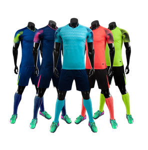 Maillots de football personnalisés de haute qualité, imprimés, respirants, à manches courtes, 100% polyester - Product Image 1