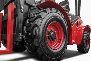 Hangcha 2.5t 4wd קשה שטח מלגזה עבור מנוע דיזל שני צמיגים פנאומטיים 1070x100 מ "מ מזלג 3000-6000 מ" מ מזלג - Product Image 6