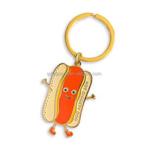קרנית אמייל קבצן גרמנית נקניקיות עם צ 'יפס צ' יפס קמעות נקניקיות מזון keychains גרמני מתנה מזכרת תיירות - Product Image 3