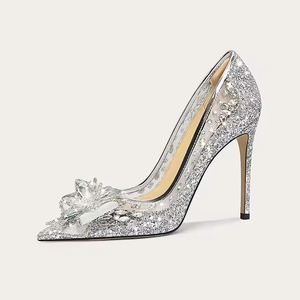 Zapatos de tacón alto de lujo para mujer, sexys, con punta en pico, cristal, flor de cristal, diamantes de imitación plateados, con tira trasera, sin cierre, para fiesta. - Product Image 1