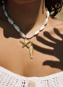 Luoyan Ocean Jewelry 18K Gold Plated Stainless Steel Trendy Natural Freshwater <strong>Pearl</strong> Necklace with Waterproof Starfish Pendant