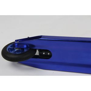 Patinete acrobático azul, completamente de aluminio, ligero, de dos ruedas, para adultos, para deporte y desplazamientos. - Product Image 2
