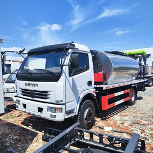 Nouveau camion distributeur d'asphalte de 5 tonnes / camion pulvérisateur de <span class=keywords><strong>bitume</strong></span> pour le pavage et l'entretien des routes - Product Image 2