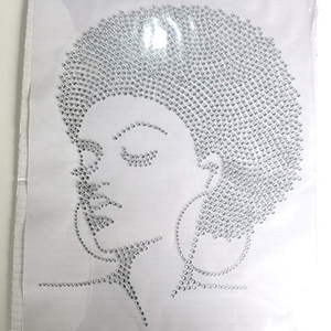Design personnalisé en strass pour filles afro, transfert thermique pour t-shirts - Product Image 2