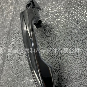 มือจับประตูรถยนต์โตโยต้า ไฮลักซ์ รีโว่ รุ่น 69217-0R060 สีเงิน วัสดุ ABS PC อะไหล่ทดแทนสำหรับรถยนต์ FAW JP - Product Image 3