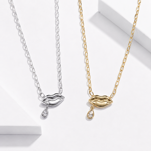Collier avec pendentif en forme de lèvres pour femmes, chaîne en alliage avec pierre en zircone cubique, bijoux tendance pour les fêtes et le quotidien - Product Image 1