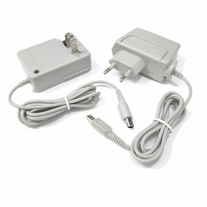 Adaptador de Corriente para 3DS, Cargador Rápido con Base de Carga, Negro, ABS, para Viajes - Product Image 1