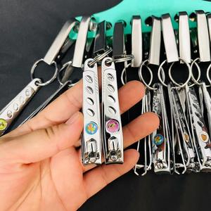 Coupe-ongles grand format 618 avec trou, porte-clés, coupe-ongles portable pour adultes, tranchant, vente en gros à deux yuans. - Product Image 4
