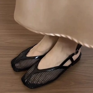Sandales et pantoufles rétro pour femmes, style défilé, talon haut, design en maille respirante, collection été 2026, fabrication artisanale, luxe discret - Product Image 3