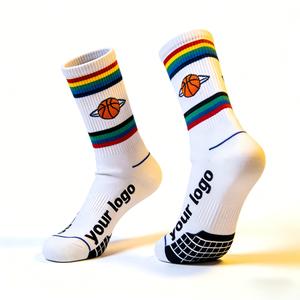 Échantillon Gratuit Chaussettes de Basketball Elite Personnalisables Lettres sur Mesure Matchs Intérieurs/Extérieurs Impression par Sublimation Gestion de l'Humidité - Product Image 3