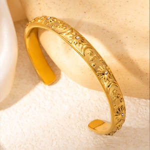 Brazalete de Lujo de Acero Inoxidable 316L, Chapado en Oro de 14k y 18k, Brazalete Abierto Celestial con Circonitas para Mujer - Product Image 4