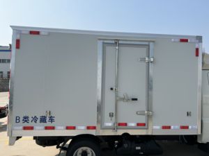 Petit camion frigorifique pour la vente de fruits de mer, de <span class=keywords><strong>viande</strong></span> et de poisson, carrosserie CKD, camion frigorifique, boîte en FRP - Product Image 2