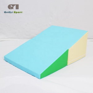 Entraînement de <span class=keywords><strong>gymnastique</strong></span> <span class=keywords><strong>tapis</strong></span> de coin incliné pliant <span class=keywords><strong>tapis</strong></span> de <span class=keywords><strong>fromage</strong></span> de <span class=keywords><strong>gymnastique</strong></span> tumbling pour les sports de <span class=keywords><strong>gymnastique</strong></span> - Product Image 5