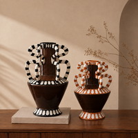 Vase en céramique marron avec poignée multi-boucles, décoratif, rayé noir et blanc, pour la décoration de salon et de la maison