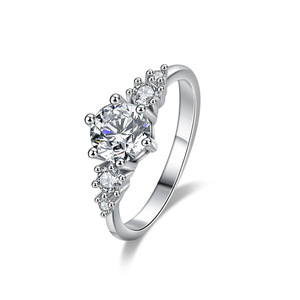<span class=keywords><strong>Anillo</strong></span> <span class=keywords><strong>de</strong></span> Compromiso <span class=keywords><strong>de</strong></span> Plata <span class=keywords><strong>de</strong></span> Ley S925 <span class=keywords><strong>de</strong></span> Alta Calidad con Diamantes <span class=keywords><strong>de</strong></span> Moissanita Brillantes para Mujer - Product Image 2
