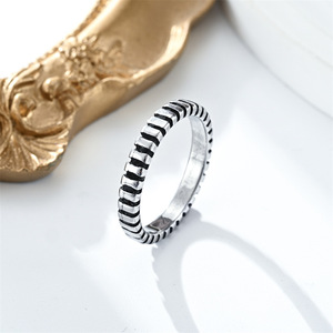 Anello da uomo in acciaio inossidabile 316L stile vintage Resoul, anelli gotici con pietra nera, gioielli all'ingrosso. - Product Image 4