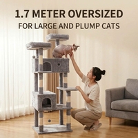 Arbre à chat géant en gros avec deux niches pour chats, poteaux en sisal et plateformes en peluche multi-niveaux, emballé en carton pour grands chats