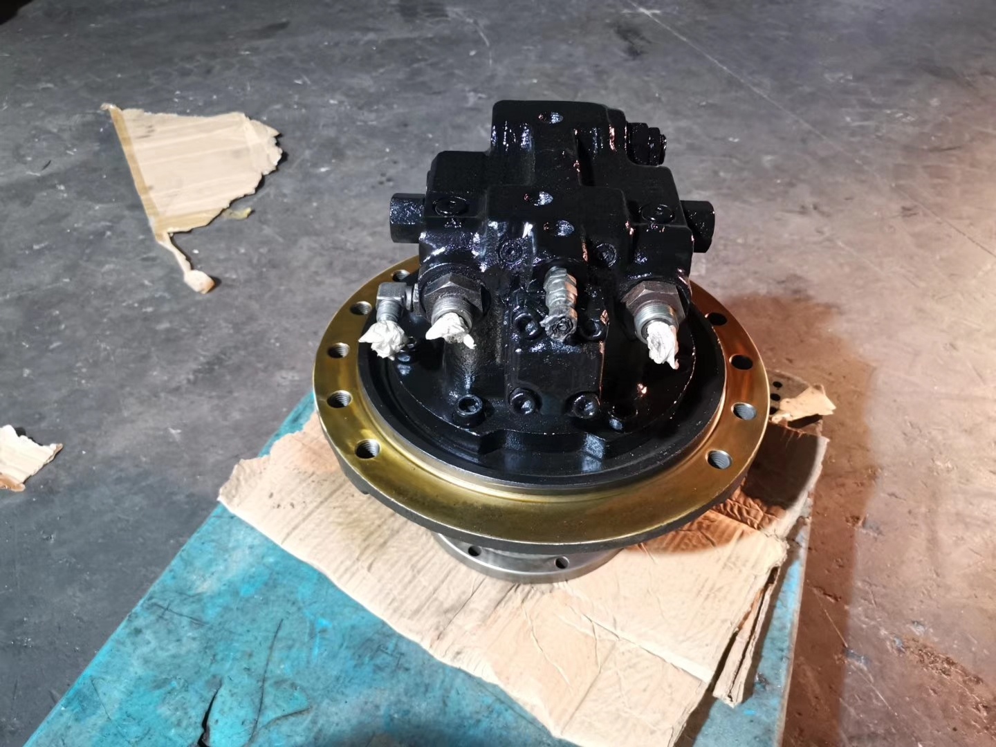 ルナ ZX120 Final Drive 9180429 - Reliable Travel Propulsion