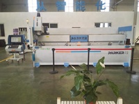 Centre d'usinage CNC à quatre axes PARKER adapté au fraisage et au perçage automatiques CNC pour les fenêtres en profilés aluminium et PVC